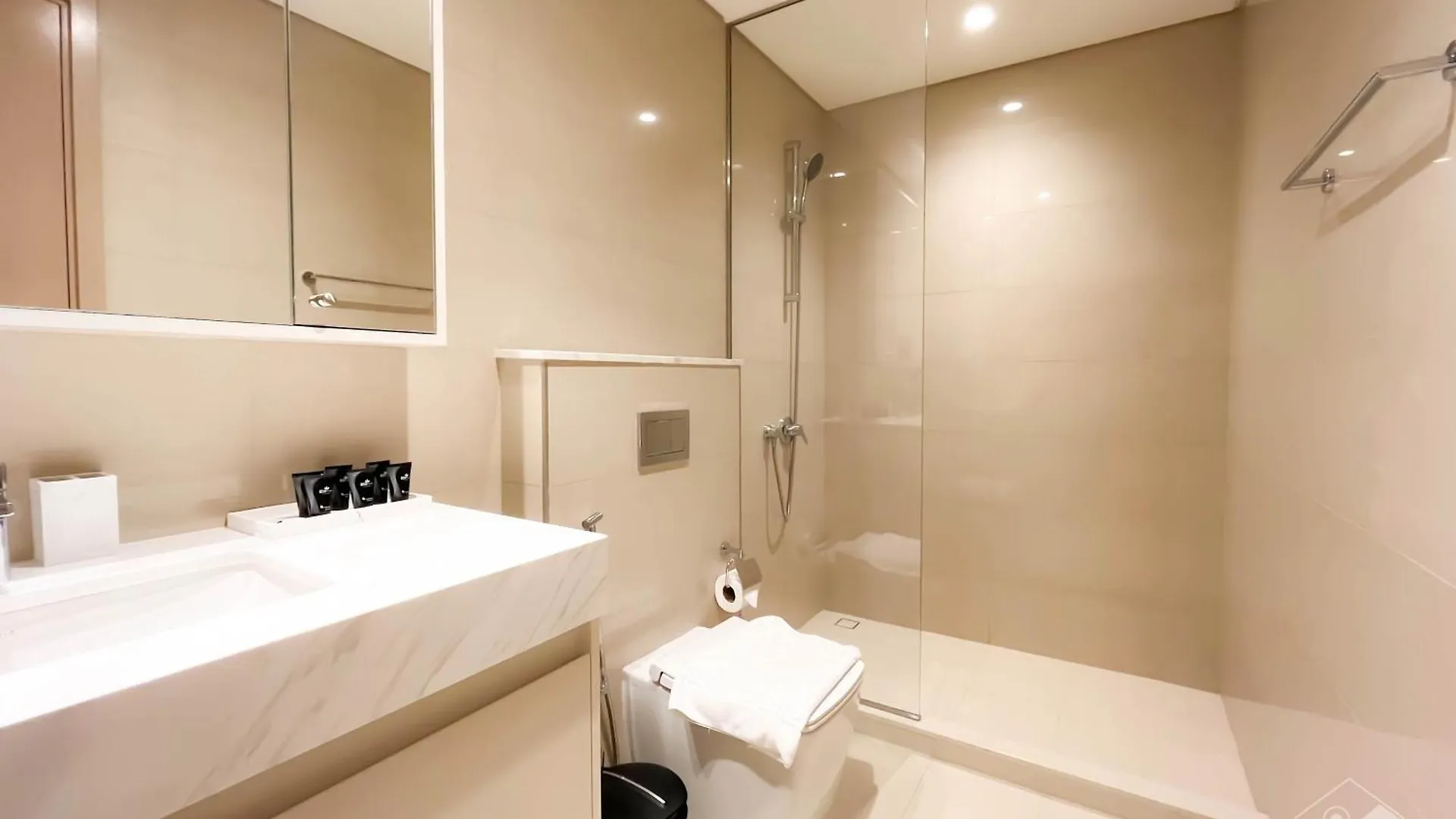דובאי Burj Royale Luxury 1B Balcony & City View Downtown איחוד האמירויות הערביות